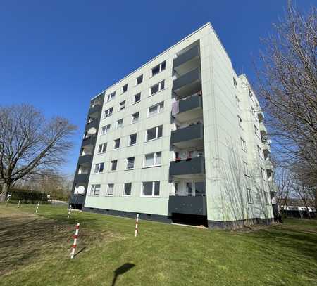 Frisch renovierte Wohnung sucht neue Mieter, Erste Monat mietfrei!