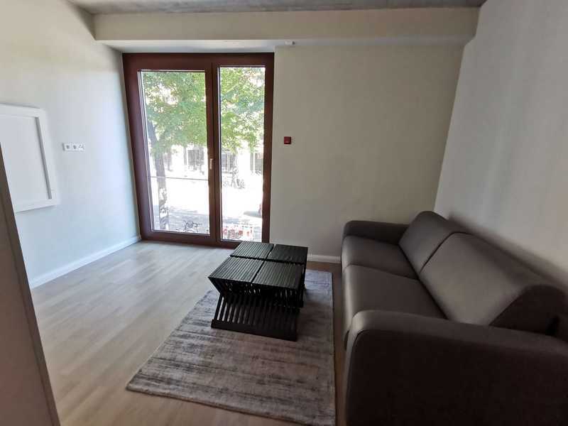 Möbliertes Apartment mit Blick auf den Fernsehturm