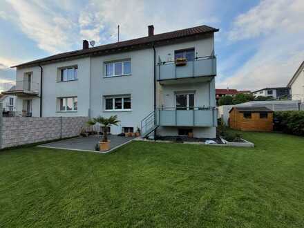 2- Familienhaus mit Garage, Carport und Ausbaureserve im DG/ Umbau zum großzügigen EFH möglich