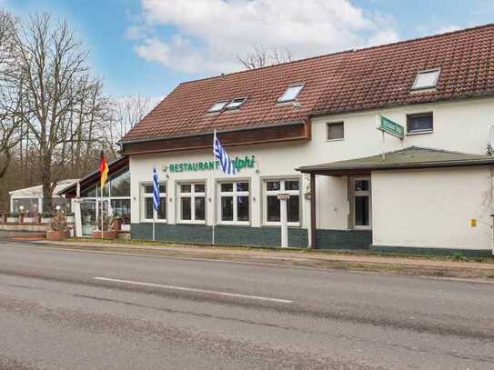 Solide Kapitalanlage ! 2958 m2 Grundstück mit Restaurant in Hohen Neuendorf