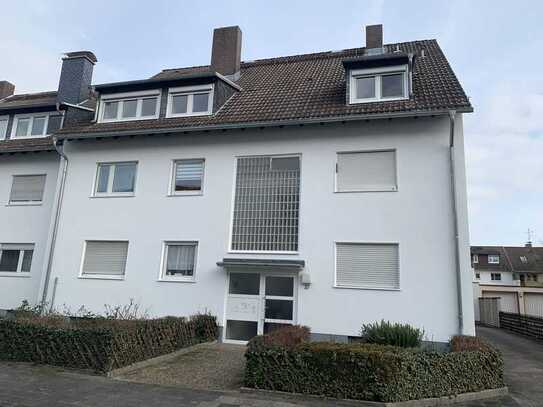 Attraktive 3,5-Zimmer-Wohnung mit EBK in Dreieich