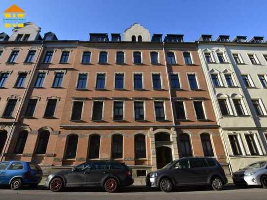 Schöne Dachgeschosswohnung mit Balkon im Stadtteil Schlossberg