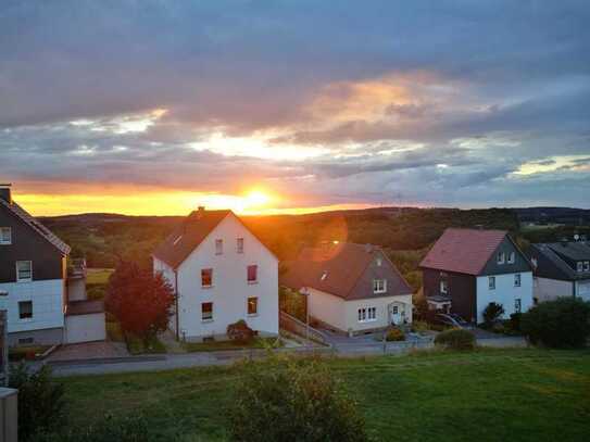 Schöne 2-Zimmer-Wohnung mit traumhaftem Ausblick und Balkon