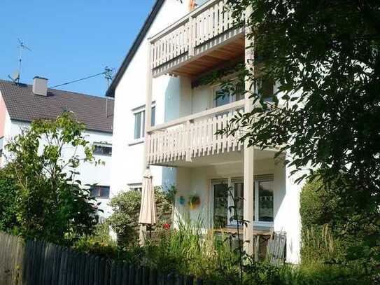 Charmante 4-Zimmer-Wohnung mit Balkon in Alt-Bergheim