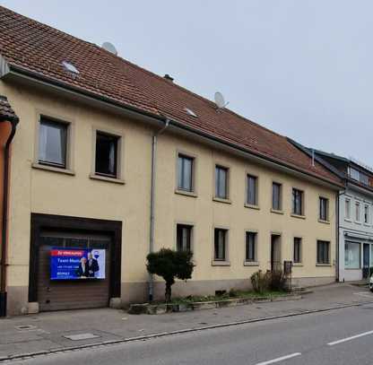 Mehrfamilienhaus mit fünf Wohneinheiten - KAPITALANLAGE