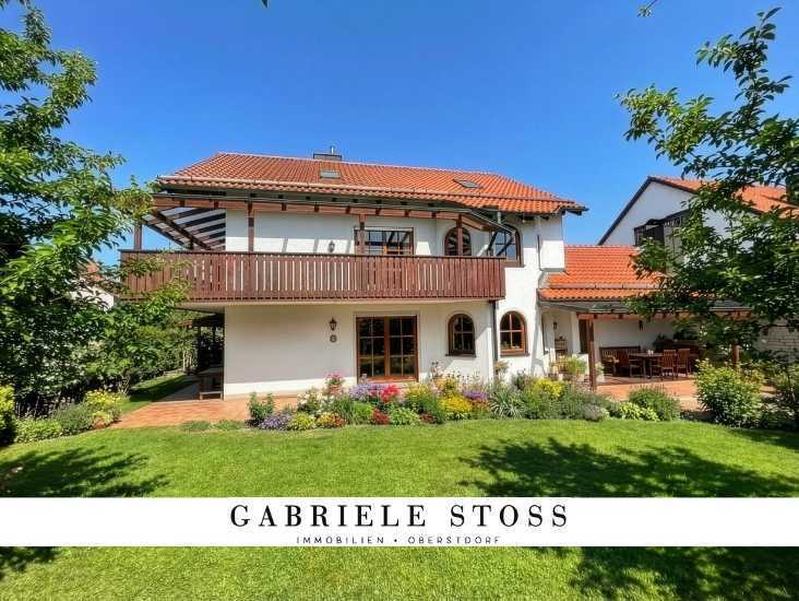 Familien- und Wohnglück mit Substanz! Freistehendes Einfamilienhaus, Doppelgarage, großer Garten!