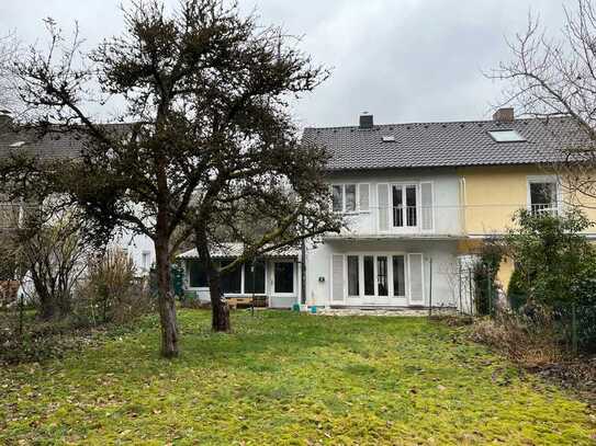 Solide Doppelhaushälfte in München-Fürstenried