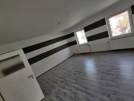 800 € - 92 m² - 3.0 Zi. inkl. Garage