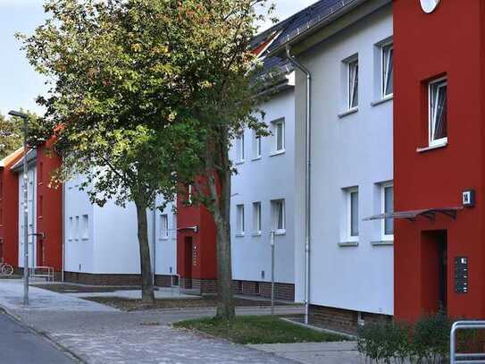 Moderne 2-Zimmer-Wohnung mit Balkon // 1.OG rechts