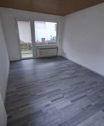 Zentrale 2 ½- Zimmerwohnung mit Terrasse