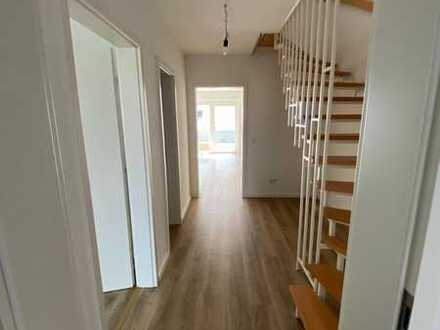 Neuwertiges Reihenmittelhaus in ruhiger Lage