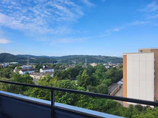 TOP sanierte 3 Zimmer Wohnung mit Balkon und Aufzug