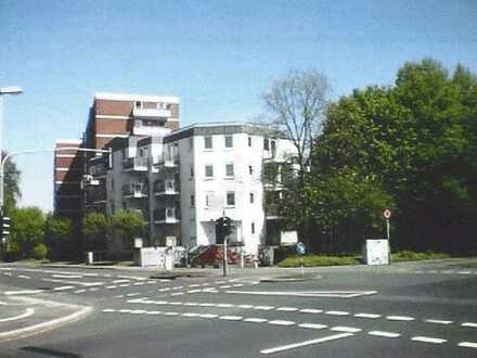 1-Zimmer-Wohnung mit Balkon / Richarth-Strauss-Platz