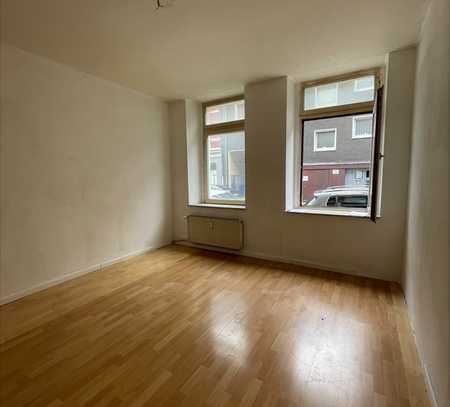 Single-/Studenten-Apartment sucht Nachmieter! Zentral nähe Essener Innenstadt + Uni!