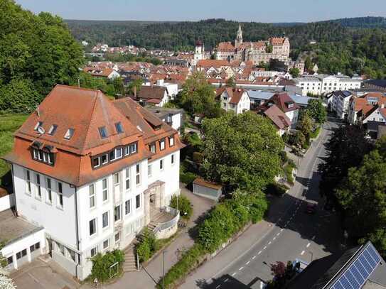 Einzigartiges Gewerbeanwesen in zentraler Lage mit einer Vielzahl an Nutzungsmöglichkeiten!