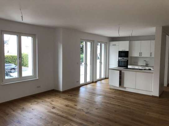 Neuwertige 3-Zimmer Wohnung, Balkon, TG-Stellplatz und EBK in Neuenheim