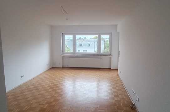 3 Zimmer Wohnung mit Balkon & Garage in Wiesbaden Schierstein