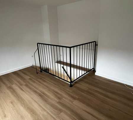 Freundliche 4,5-Zimmer-Wohnung mit gehobener Innenausstattung mit Balkon in Essen