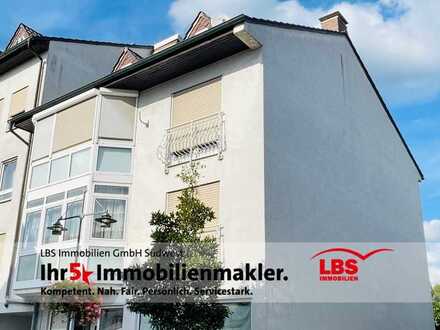 Helle Wohnung mit 2 PKW-Stellplätzen - Lampertheim!