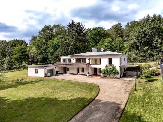 Einzigartiges Einfamilienhaus in Königswinter am Fuße des Petersberges