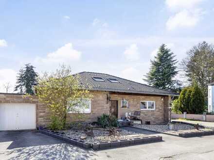 Imposanter Bungalow mit drei Wohnbereichen
