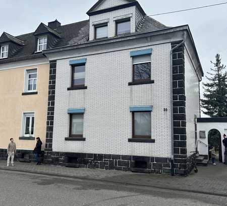 Preiswertes 7-Zimmer-Mehrfamilienhaus in Plaidt