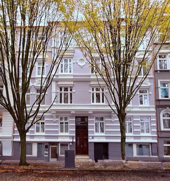 Uhlenhorst: 3,1/2-Zimmer-Altbau: Wohnbüro, Praxis, Atelier