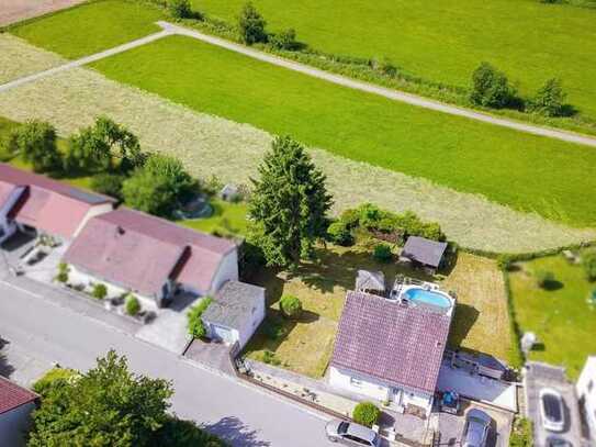 Charmantes Baugrundstück mit Panoramablick in Ergoldsbach