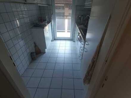 3 -Zimmerwohnung mit Balkon und Einbauküche in Backnang zu vermieten
