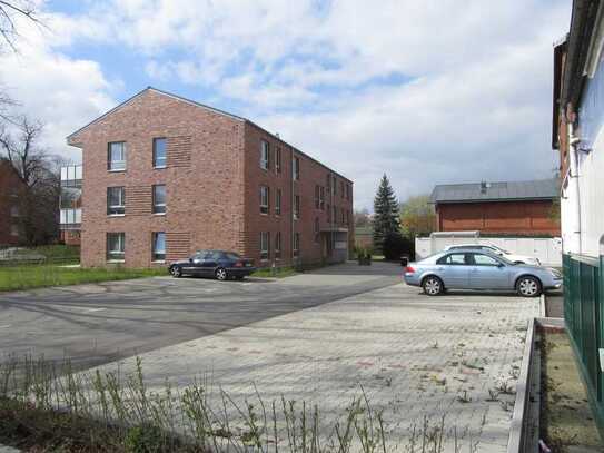 Hochwertige moderne Wohnung mit E-Auto Ladestation.