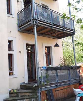 in Elbnähe: wunderschöne Maisonette mit FB-Heizung, 2 Balkonen und großer Terrasse