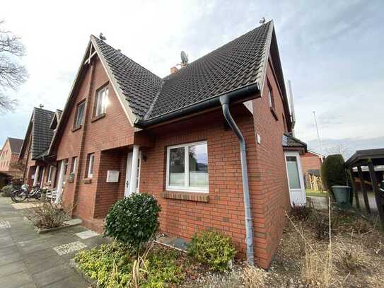Ansprechendes und vollständig renoviertes 5-Raum-Reihenendhaus mit EBK in Holm