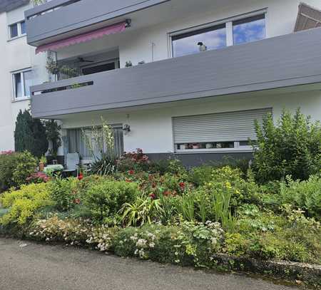 329.000 € - 85 m² - 3.5 Zi. 2.4km vom Bodensee entfernt.