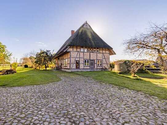 Reetdachhaus mit rustikalem Charakter