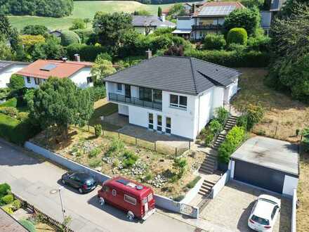 Einfamilienhaus (modernisiert) in exponierter Höhenlage in 69469 Weinheim - Ritschweier