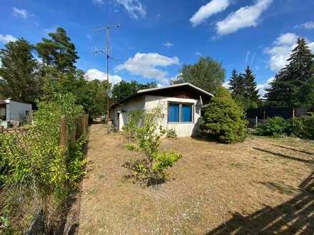 Herrliches Wochenendgrundstück mit XXL-Bungalow in traumhaft & grüner Lage von Radeburg zu verkaufen