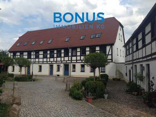 Sofort einziehen!*5 Zimmer*100 qm*2 Tageslichtbäder*3 Abstellräume*1Gargenplatz*stilvolle Anlage