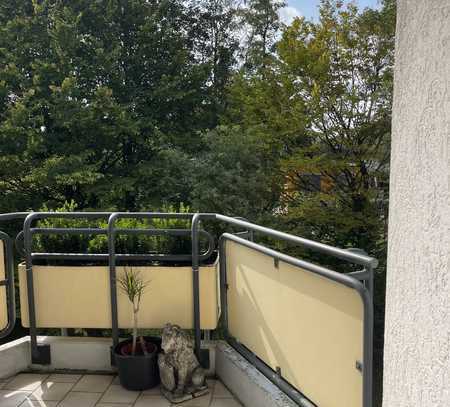 München Allach - Große, absolut ruhige 5 Zimmer-Maisonette Wohnung, ab Oktober frei