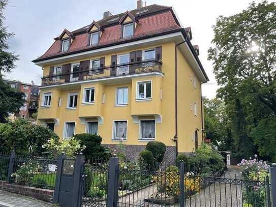 Charmante Altbau-Wohnung in Nürnbergs bester Wohnlage