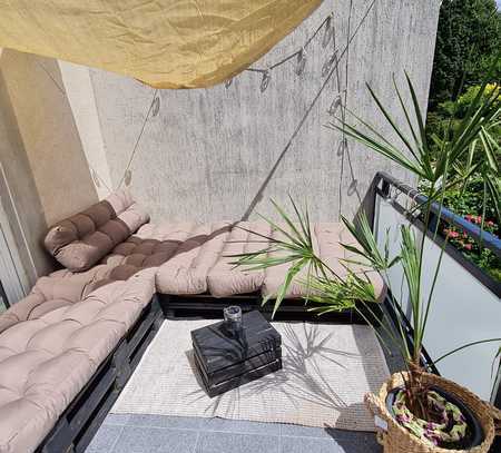 Helle kernsanierte, wärmegedämmte 2-Zimmer-Wohnung mit großem Balkon im Herzen Buers