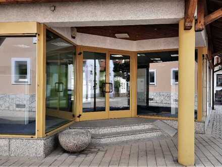 Schöne Gewerbeeinheit/ Büro/ Praxis/ Salon zu vermieten
