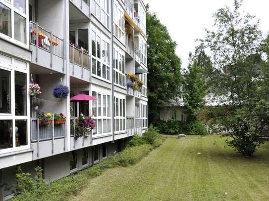 Sonnige DG-Wohnung für Familien!