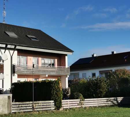 Sofort beziehbar: 3-Zi-Whg. (3 Fam.-Haus, 1.OG), ruhige Lage von Ottobeuren/Allgäu!