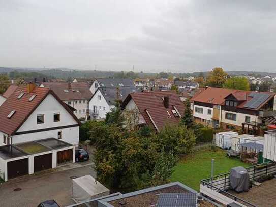 Schöne 3-Zi-Maisonette-ETW-Whg mit Balkon, Ortsmitte