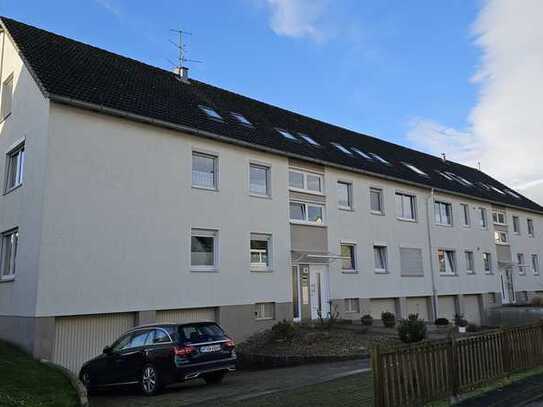 Ansprechende 3-Zimmer-Wohnung mit West-Balkon und Garage plus DG-Wohnung in Pattensen-Mitte