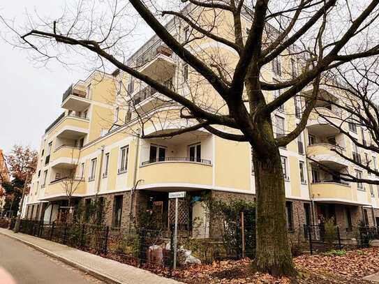 Neuwertige luxusvollmöblierte Wohnung mit 2 Terrassen in Treptow langfristig zu vermieten