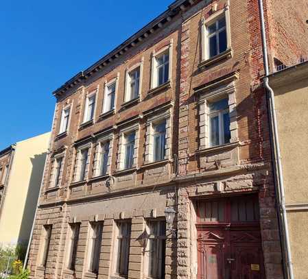 Kulturdenkmal im Stadtkern von Wurzen Mehrfamilienhaus 5-7 WE