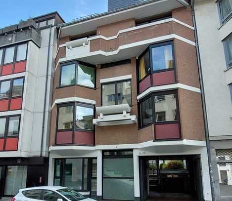 Exklusive 3-Zimmer-Balkonwohnung inkl. 2 TG-Plätzen + Einbauküche in Top-Citylage!