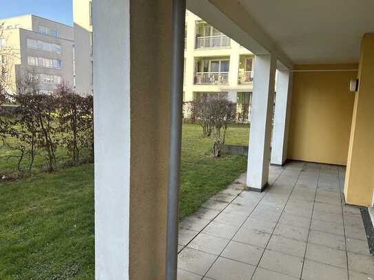 Helle 3-Zimmer Wohnung mit grosser Terrasse und Gartenanteil