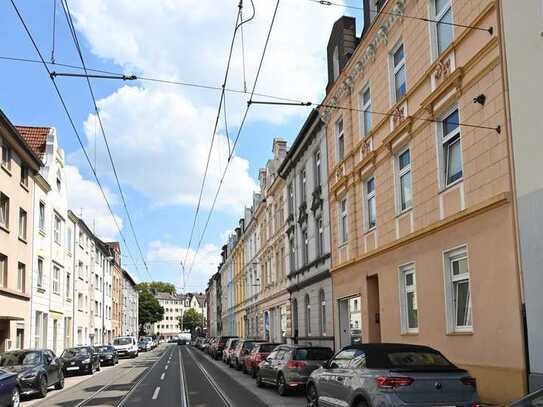 Im Zentrum von Rüttenscheid | MFH mit kleinem Ladenlokal | EG frei